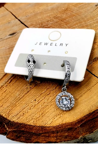 Lüks Tasarım Figürlü Küpe ürün görseli 1