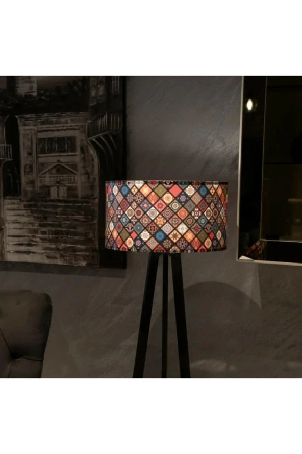 A&G Halı Desen Ahşap Tripod Ayaklı Lambader - 3