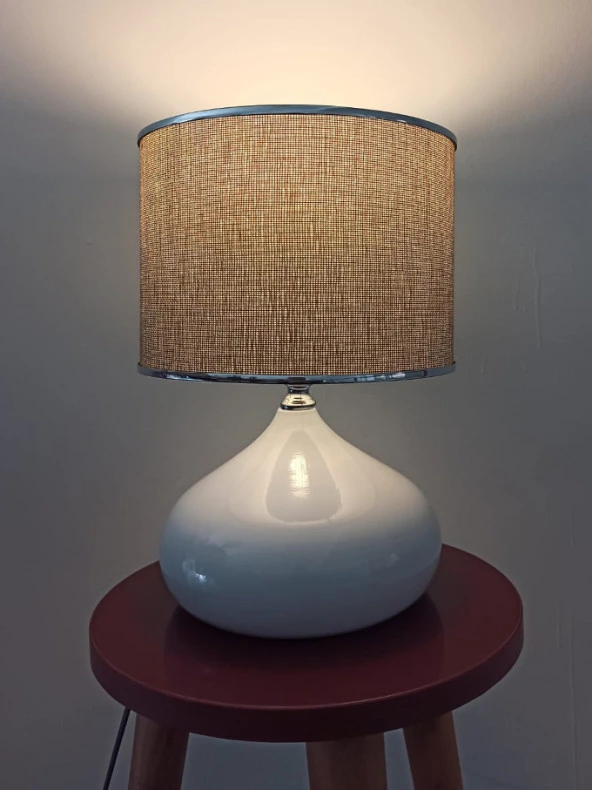 Serenay Metal Beyaz Gövdeli Elite Abajur Gümüş Detay Bej Başlık - 3