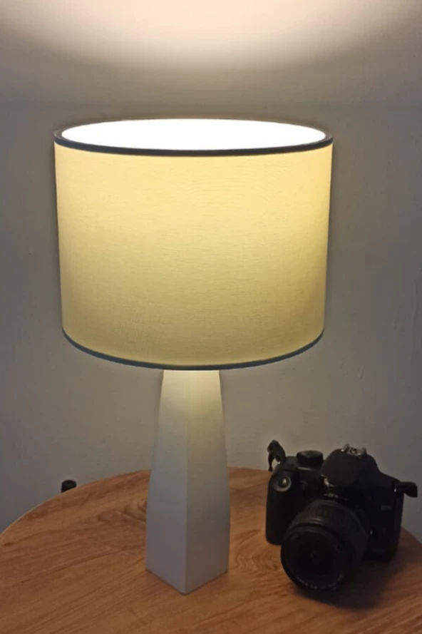 Belin Krem Ahşap Ayaklı Krem Kumaş Başlık Abajur Yatak Odası Salon Okuma Köşesi - Resim 5