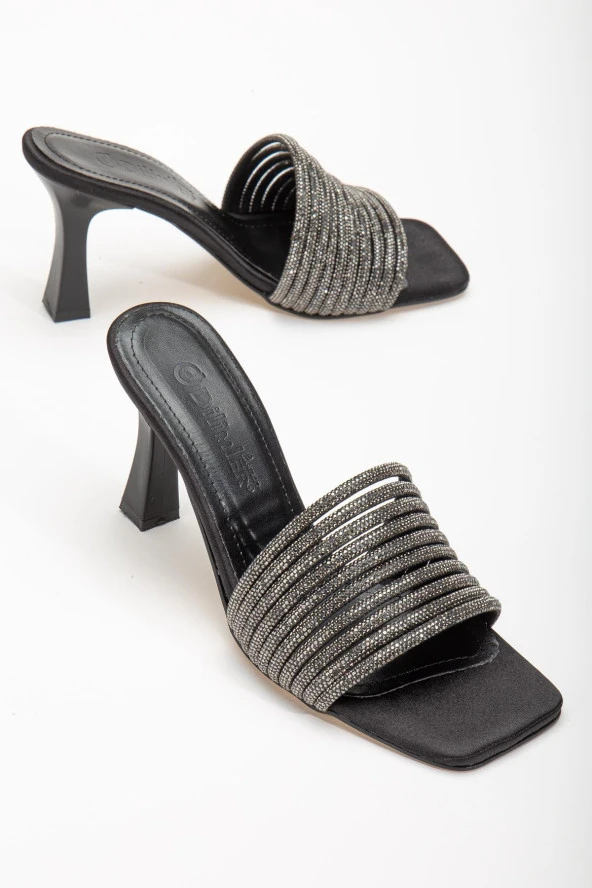 Yüz Biye Taşlı Kadeh Topuk Siyah Kadın Abiye Terlik Ayakkabı