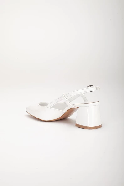 Büyük Numara Rugan Yan Direkli Beyaz Kadın Topuklu Ayakkabı - Resim 5