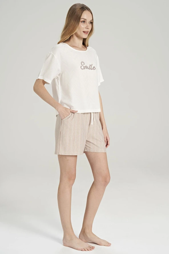 Kadın Smile Desenli Çizgili Şortlu Pijama Takımı - 4