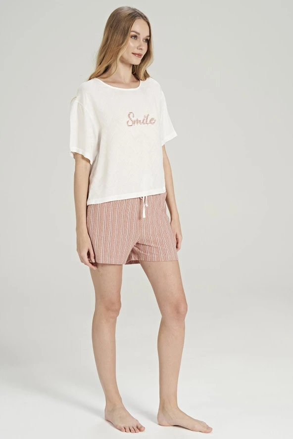 Kadın Smile Desenli Çizgili Şortlu Pijama Takımı - 8