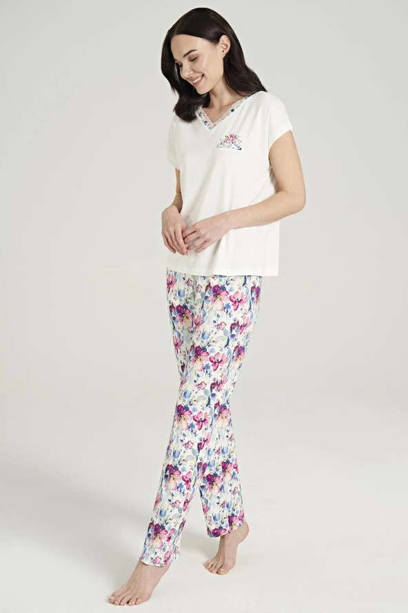 Kadın Çicek Desenli V Yaka Pijama Takımı - 4