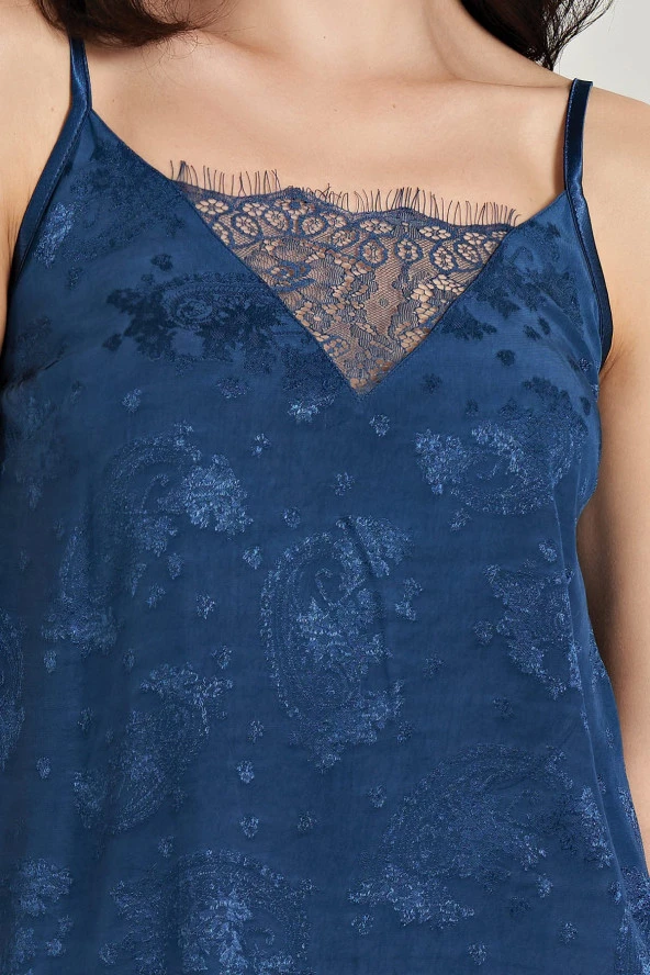 Kadın Jakar Kumarş Şal Desenli İp Askılı Yakada Dantel Detaylı Şortlu Pijama Takımı - 2