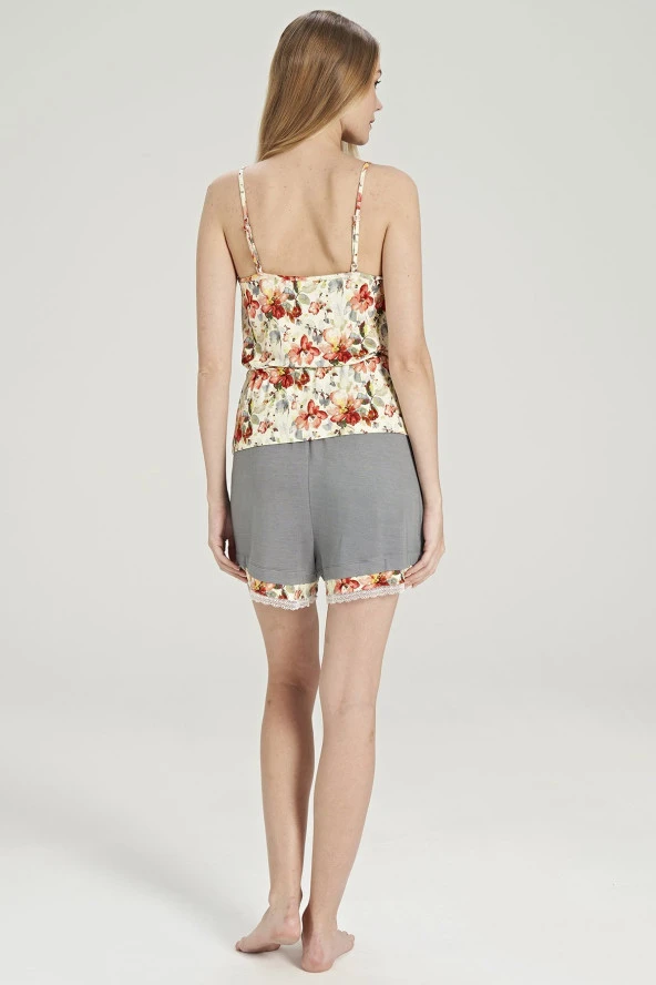 Kadın Çicek Desenli İp Askılı Belden Bağlamalı Şortlu Pijama Takımı - 10