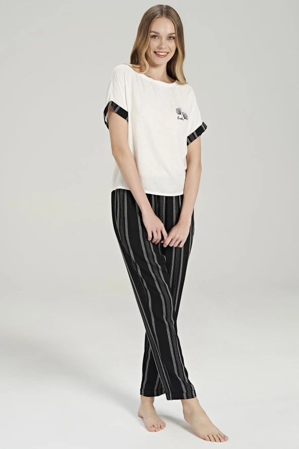 Kadın Siyah Çizgili Pijama Takımı - 3