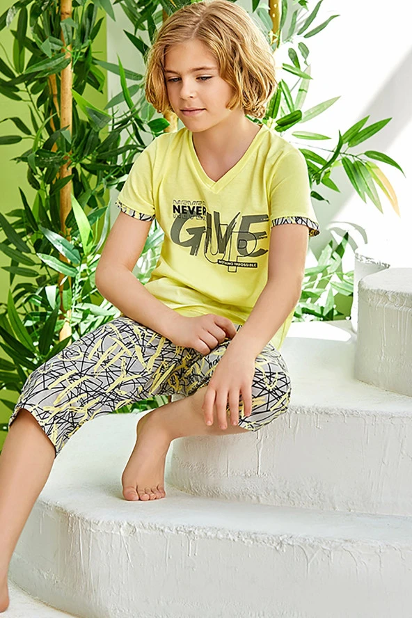 Erkek Çocuk Desenli Şortlu Pijama Takımı - 3