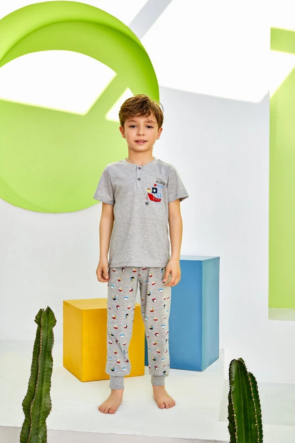 Erkek Çocuk Gemi Desenli Paçası Lastikli Pijama Takımı