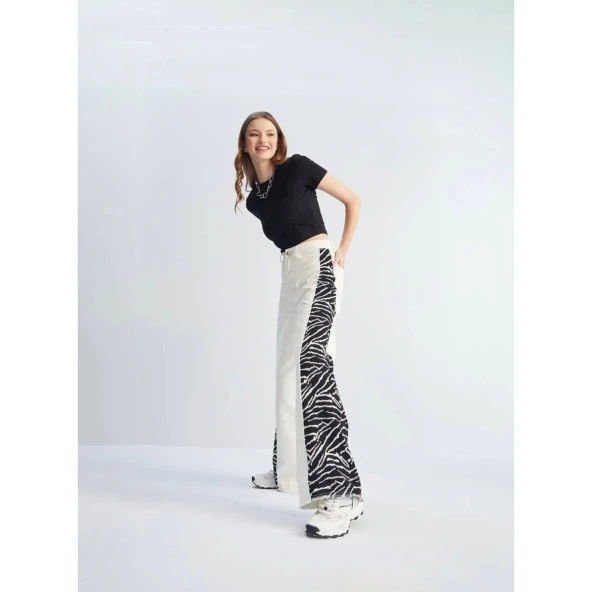 Zebra Desen Detaylı Pantolon