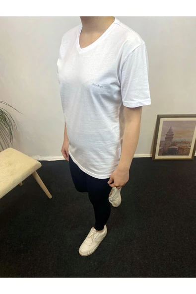 Kadın V Yaka Brooklyn Baskılı Kısa Kollu Tişort SPR24tsk265 - 3