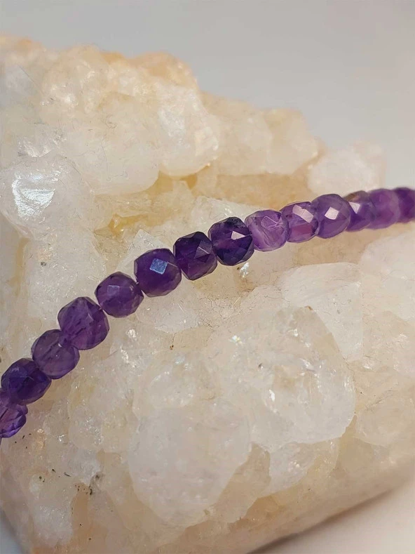 Ametist Taşı Küp Şekilli Faset Kesim 5mm Bileklik (45314) - Resim 3