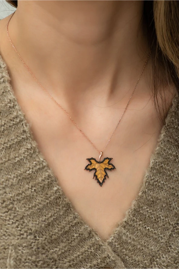 925 Ayar Siyah Taşlı Çınar Yaprak  Kadın Gümüş Kolye - Resim 2