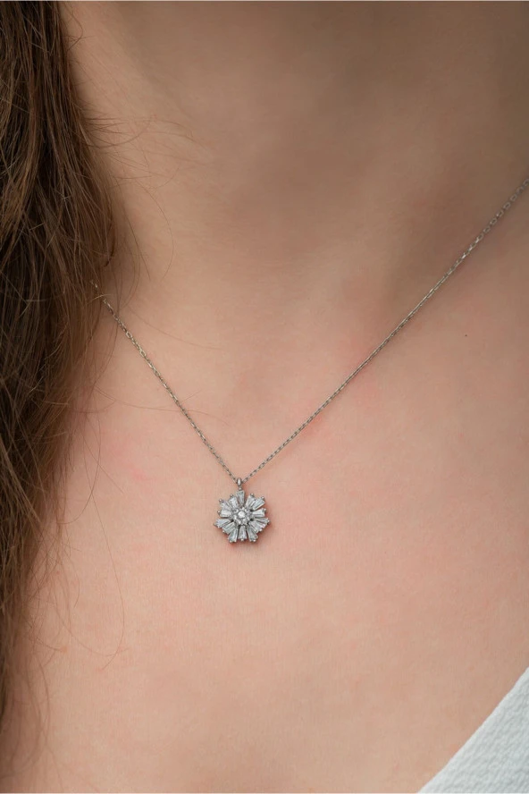 925 Ayar Buzlu Çiçek  Kadın Gümüş Kolye - Resim 2