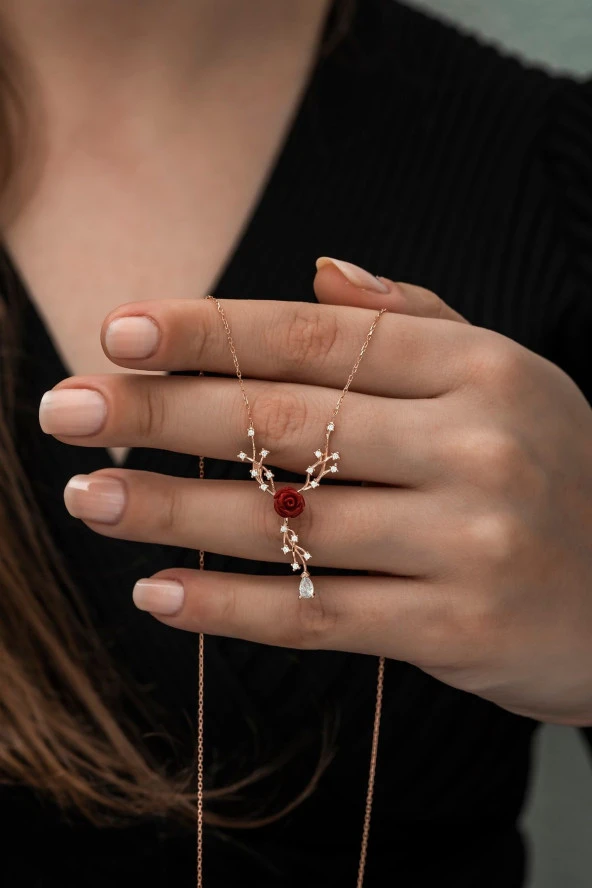 925 Ayar Sarmaşık Gül Kolye Kadın Gümüş Kolye ürün görseli