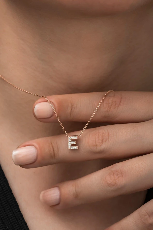 925 Ayar Harf Kolye 3 Boyutlu E Harfi Kadın Gümüş Kolye ürün görseli