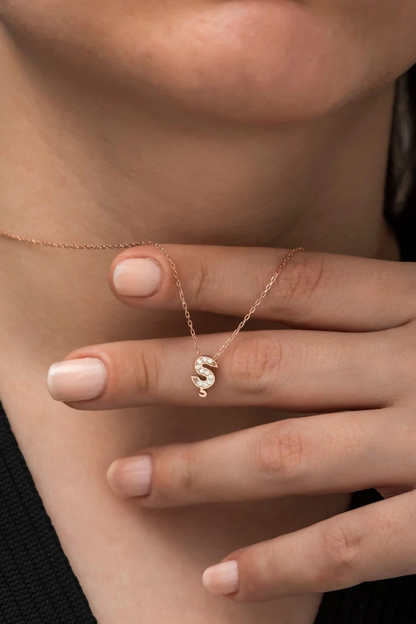 925 Ayar Harf Kolye 3 Boyutlu Ş Harfi Kadın Gümüş Kolye ürün görseli