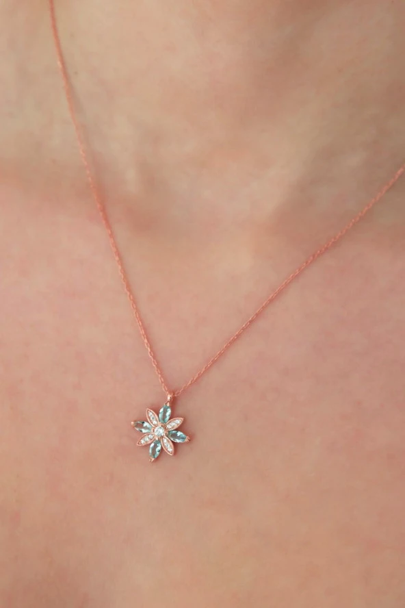 925 Ayar Aquamarin Taşlı Çiçek Kadın Gümüş Kolye - Resim 2