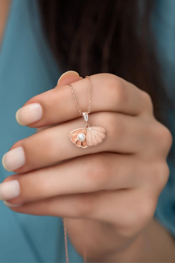 925 Ayar Gümüş İncili İstiridye Kolye ürün görseli