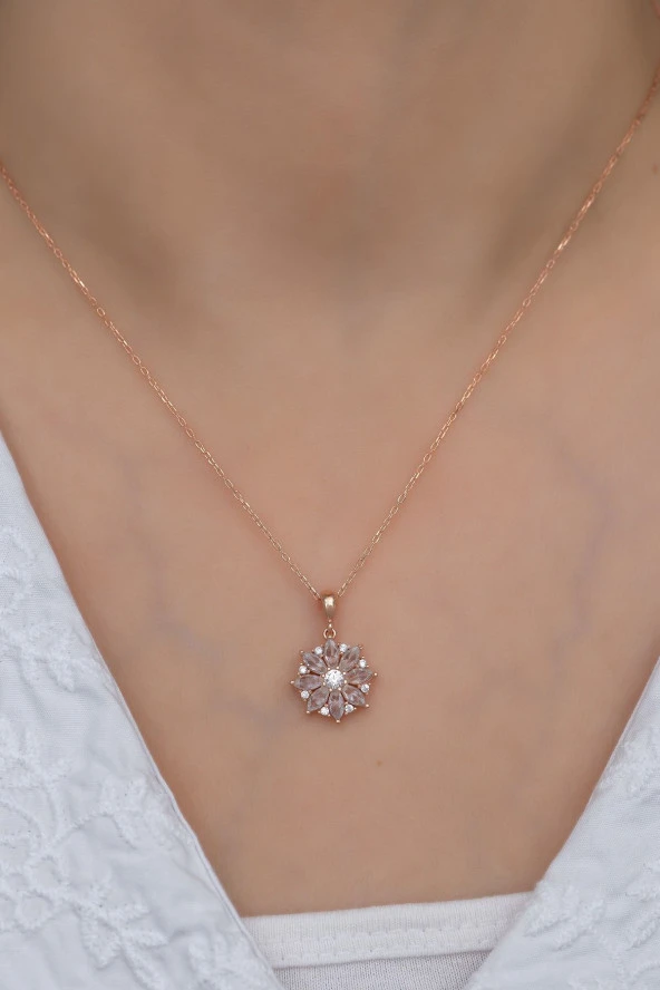 925 Ayar Gümüş Beyaz Taşlı Lotus Çiçeği Kolye - Resim 2