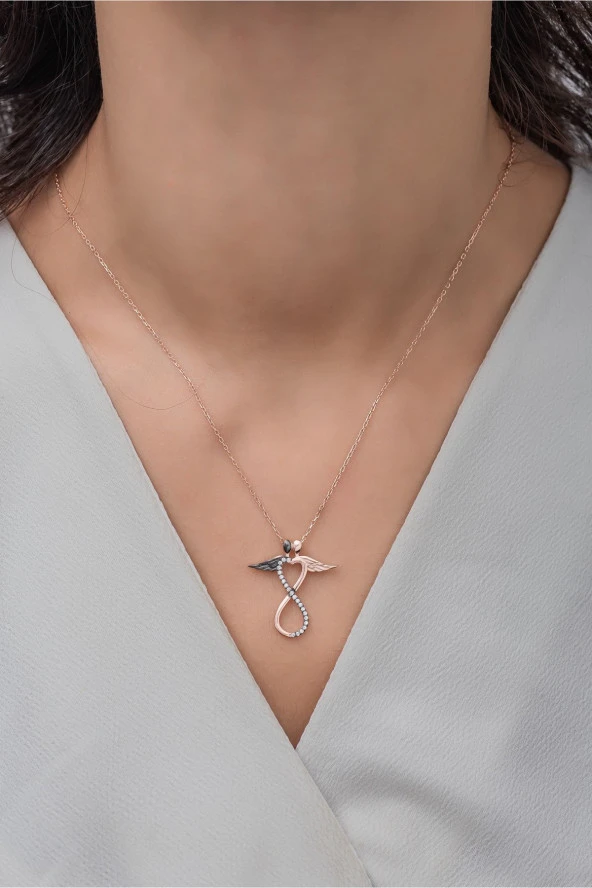 925 Ayar Gümüş Sarılan Sevgililer Sonsuzluk Kolye ürün görseli