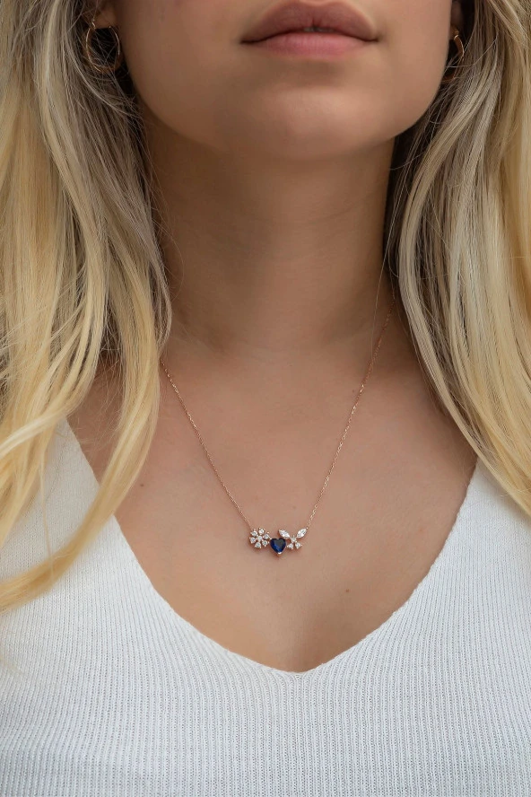 925 Ayar Gümüş Kartanesi Yusufcuk Detay Mavi Taşlı Kalp Kolye ürün görseli