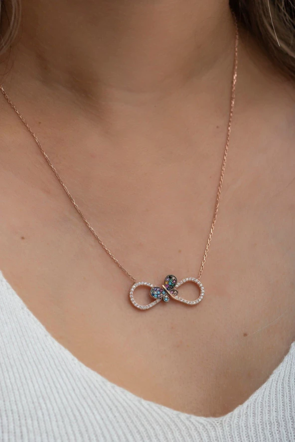 925 Ayar Gümüş Mix Taşlı Kelebek Detay Sonsuzluk Kolye ürün görseli