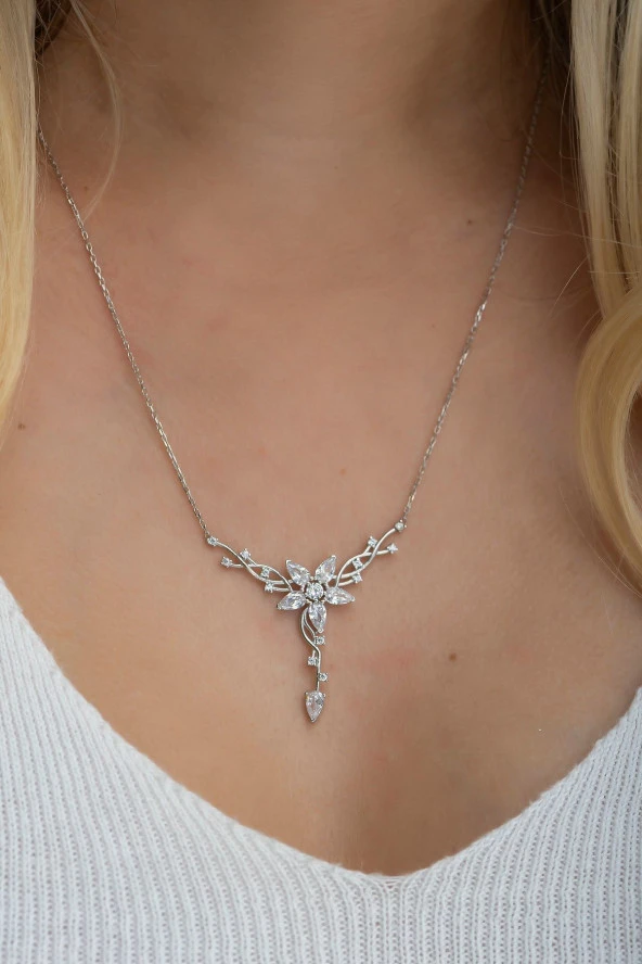 925 Ayar Gümüş Sarmaşık Model Yıldız Detaylı Kolye - Resim 2