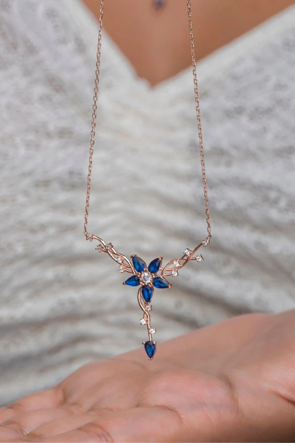 925 Ayar Gümüş Rose Daldaki Gonca Mavi Çiçek Kolye ürün görseli