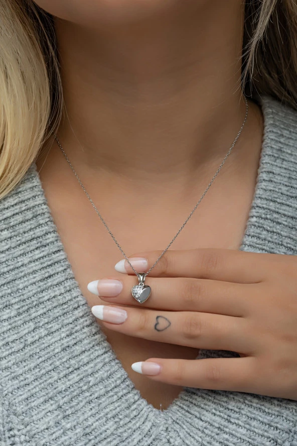 925 Ayar Gümüş Zirkon Taşlı Charm Kalp Kolye ürün görseli