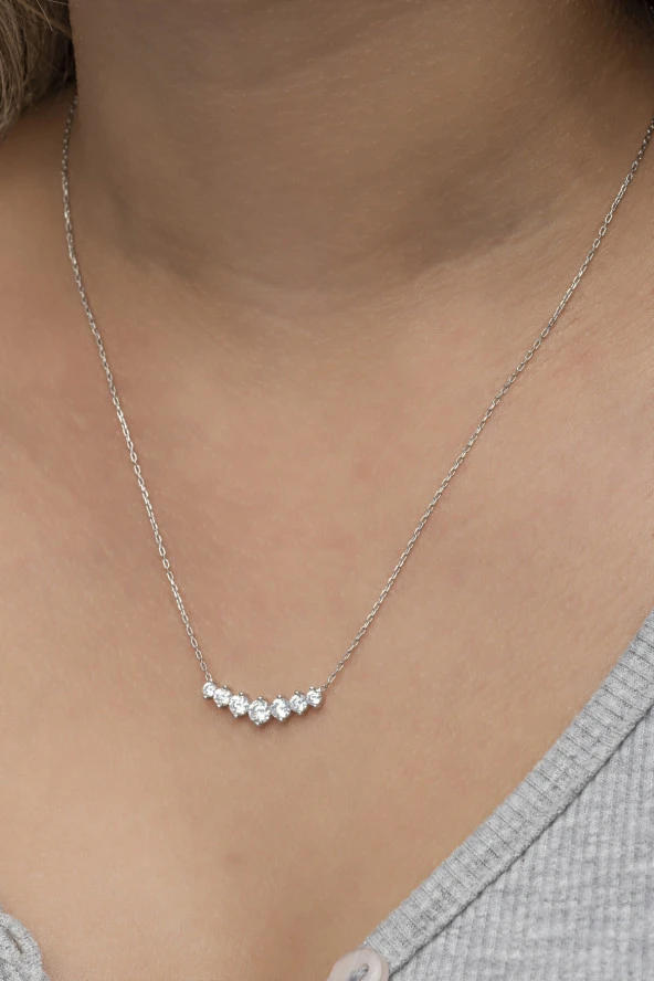 925 Ayar Gümüş Sıralı Zirkon Taşlı Tasarım Kolye ürün görseli