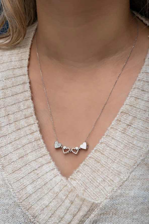 925 Ayar Gümüş Mıknatıslı Ayrılabilir Rodyumlu 4 Kalpli Yonca Kolye ürün görseli