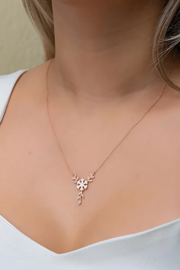 925 Ayar Gümüş Daldaki Kartanesi Kolye ürün görseli