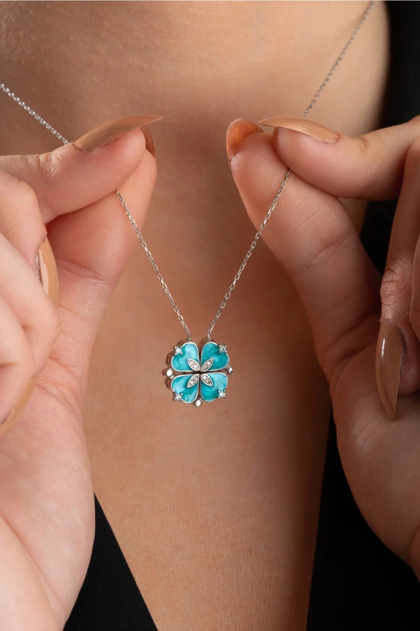 925 Ayar Gümüş Mıknatıslı Ayrılabilir Su Yeşili Mineli 4 Kalpli Yonca Kolye ürün görseli