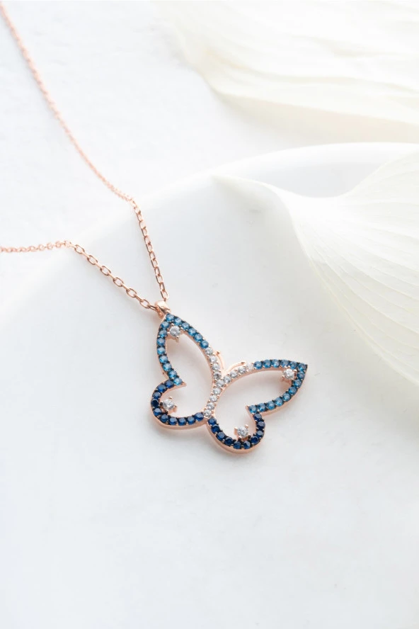 925 Ayar Gümüş Renk Geçişli Işıltılı Kelebek Kolye ürün görseli