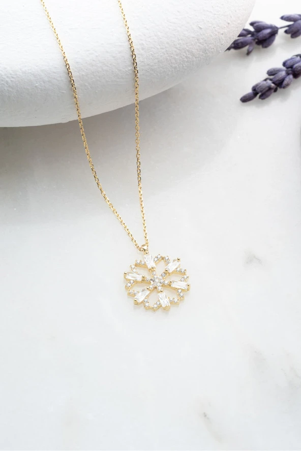 925 Ayar Gümüş Gold Baget Taşlı Kartanesi Kolye ürün görseli