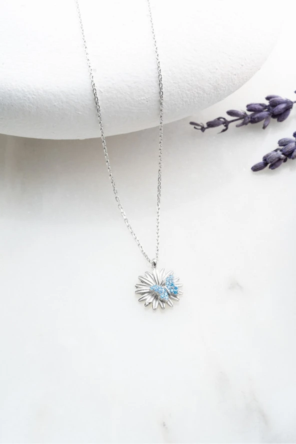 925 Ayar Gümüş Rodyumlu Mavi Taşlı Kelebek Detaylı Çiçek  Kolye - Resim 2