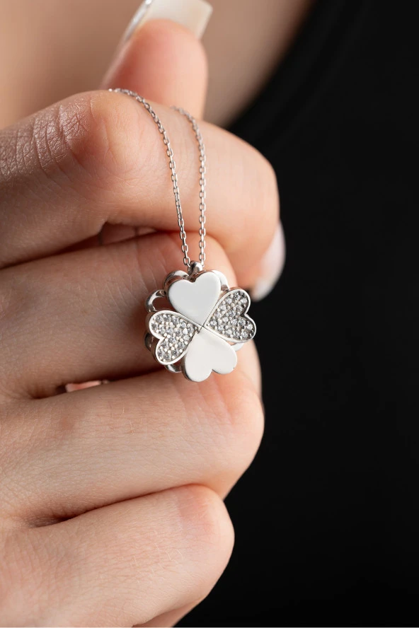 925 Ayar Gümüş Zirkon Taşlı Dönen 4 Kalpli Yonca Kolye ürün görseli