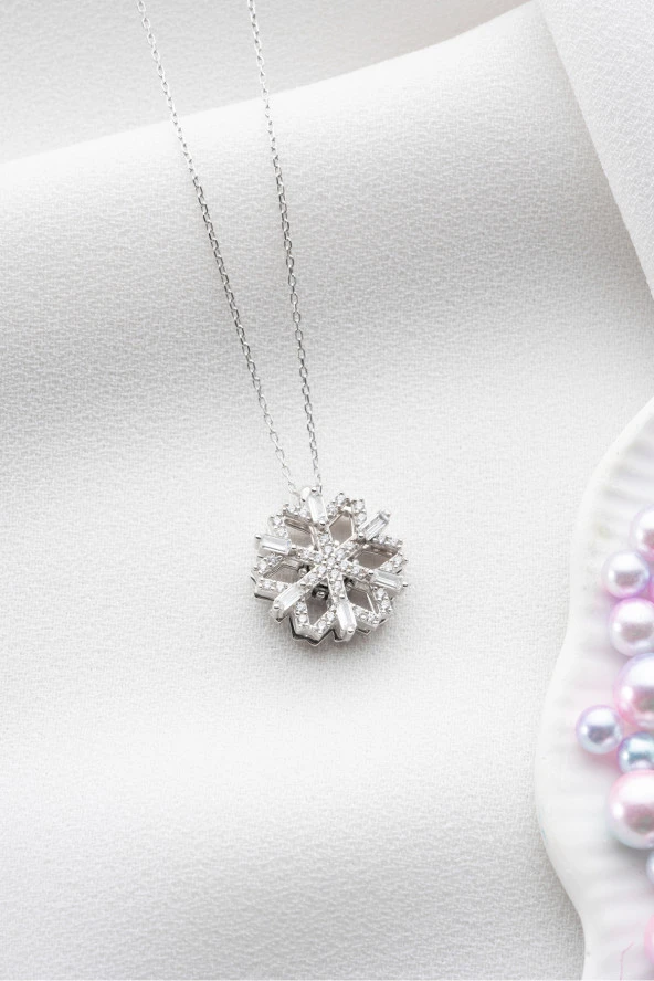 925 Ayar Gümüş Baget Taşlı Dönen Kartanesi Kolye ürün görseli