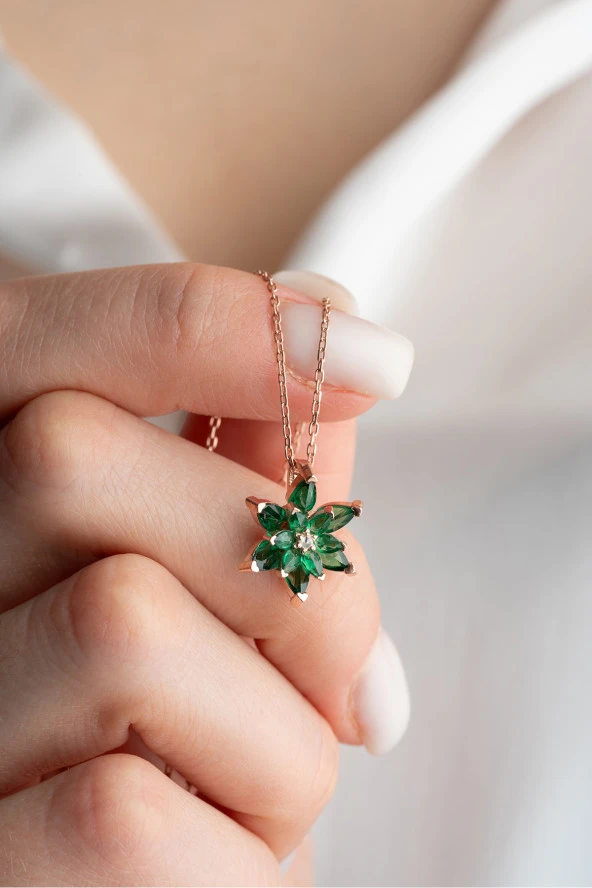 925 Ayar Gümüş Rose Yeşil Taşlı Lotus Çiçeği Kolye ürün görseli