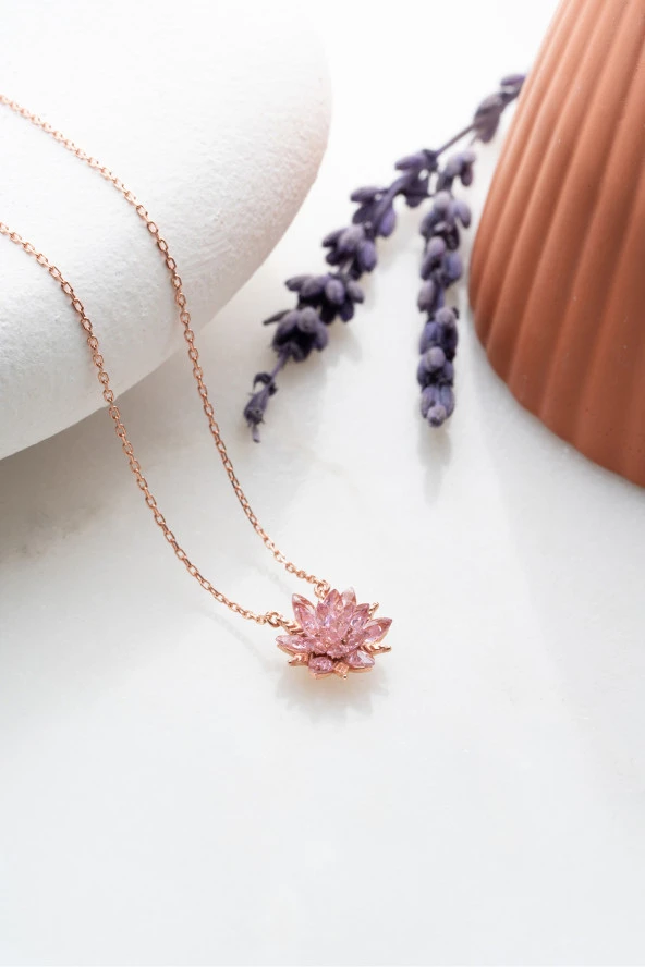 925 Ayar Gümüş Pembe Taşlı Lotus Çiçeği Kolye ürün görseli