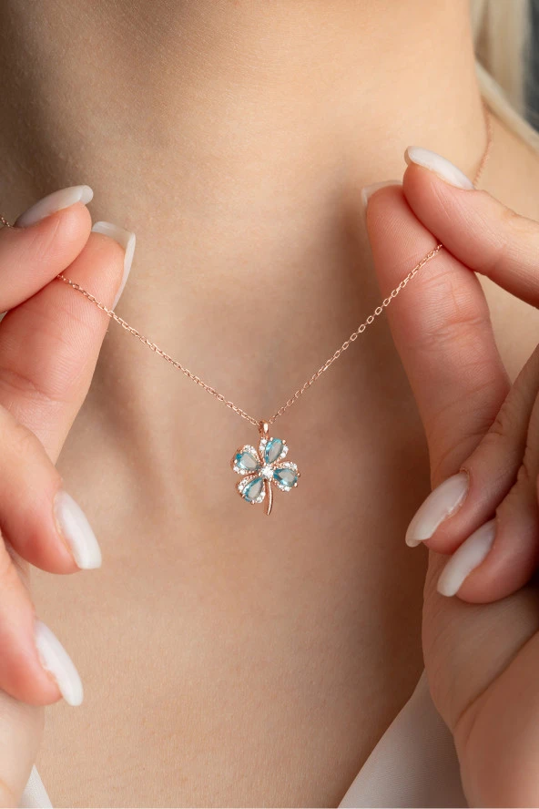 925 Ayar Gümüş Aquamarin Taşlı Dört Yapraklı Şans Yonca Kolye ürün görseli