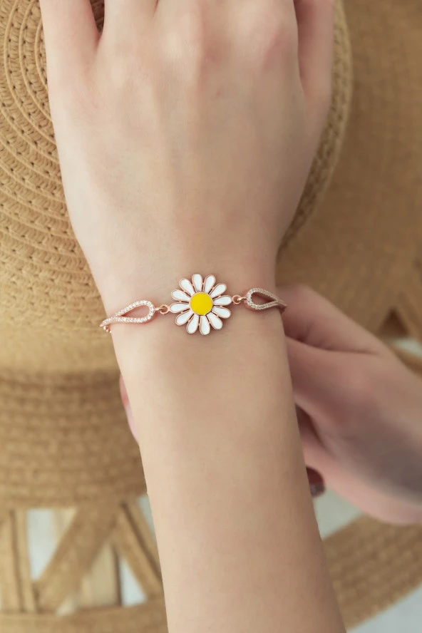 925 Ayar Kelepçe Model Papatya Bileklik Kadın Gümüş Bileklik ürün görseli