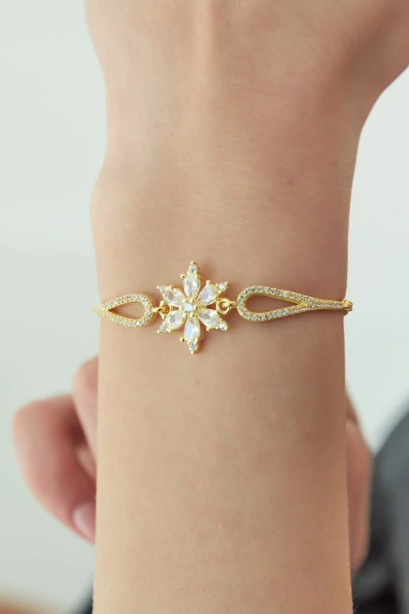 925 Ayar Kelepçe Model Gold Beyaz Çiçek Bileklik Kadın Gümüş Bileklik - Resim 2