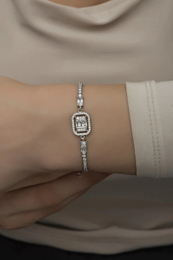 925 Ayar Gümüş Rodyumlu Suyolu Tektaş Bileklik ürün görseli