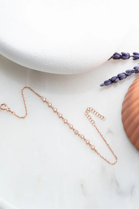 925 Ayar Gümüş Rose Minik Sıralı Zirkon Taşlı Sade Bileklik ürün görseli