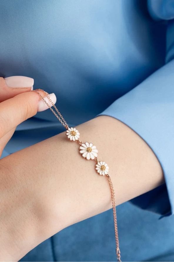 925 Ayar Gümüş Sıralı 3'Lü Simli Papatya Bileklik ürün görseli