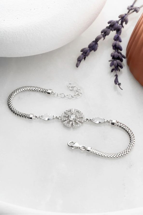 925 Ayar Gümüş Zirkon Taşlı 6 Yapraklı Çiçek Bileklik - Resim 2