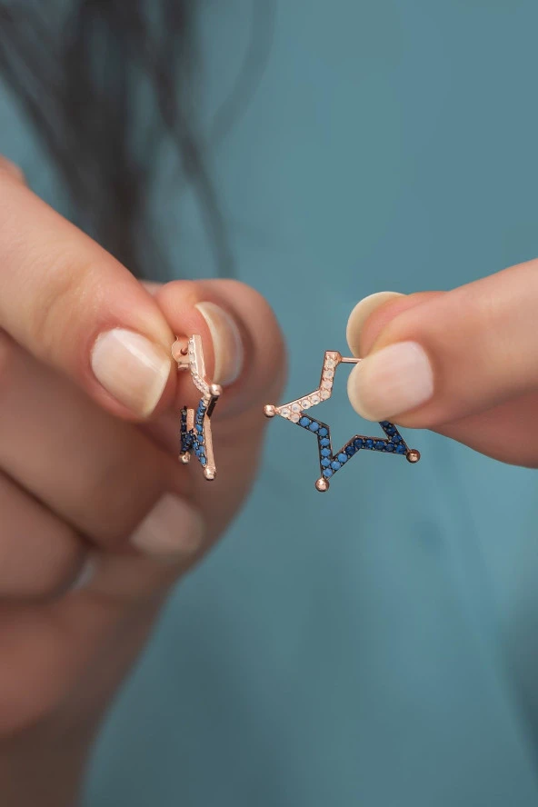 925 Ayar Gümüş Renk Geçişli Yıldız Küpe ürün görseli